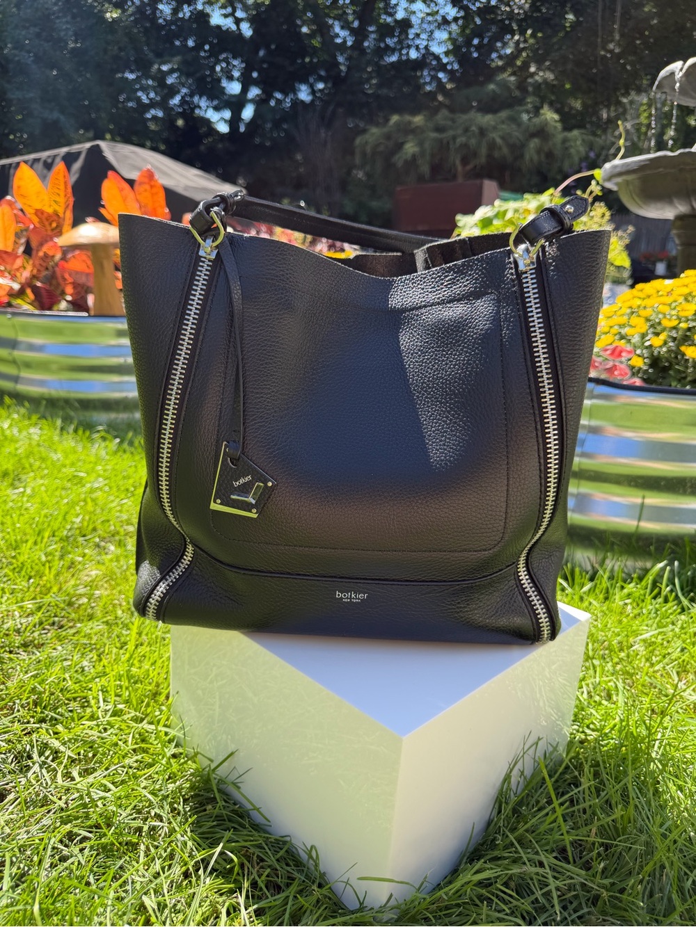 ✨ Botkier NY "Soho" Pebbled Leather Tote ✨